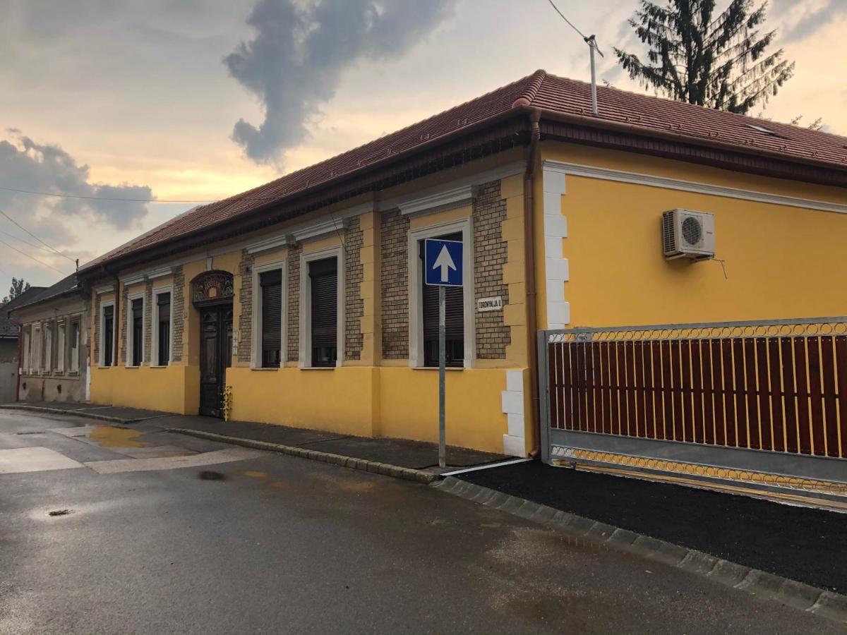 Ferienwohnung Rigo Lak Miskolc Exterior foto