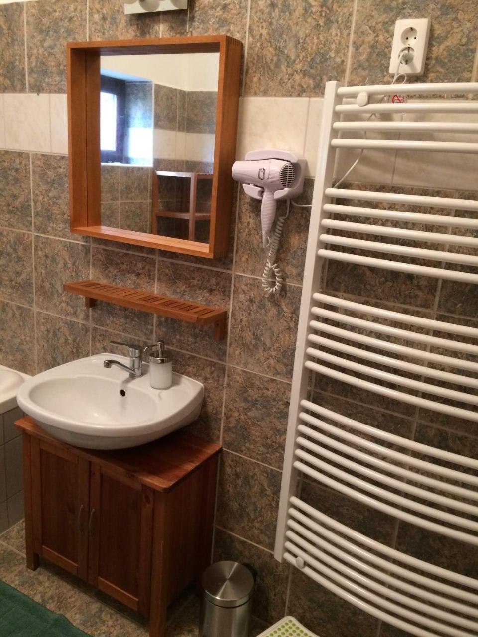 Ferienwohnung Rigo Lak Miskolc Exterior foto